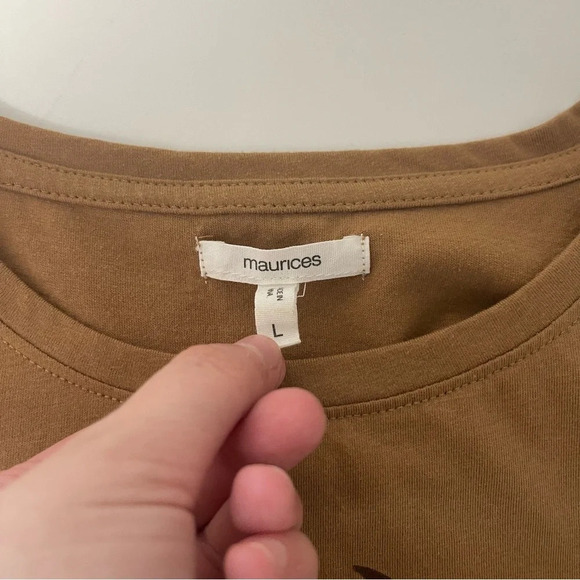 Maurices Tan & Brown Ski Lodge Velvet Graphic Short Sleeve Tee Large Women’s - Picture 10 of 12